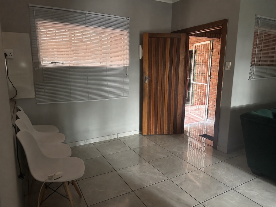 2 Bedroom Property for Sale in Rustenburg Central North West